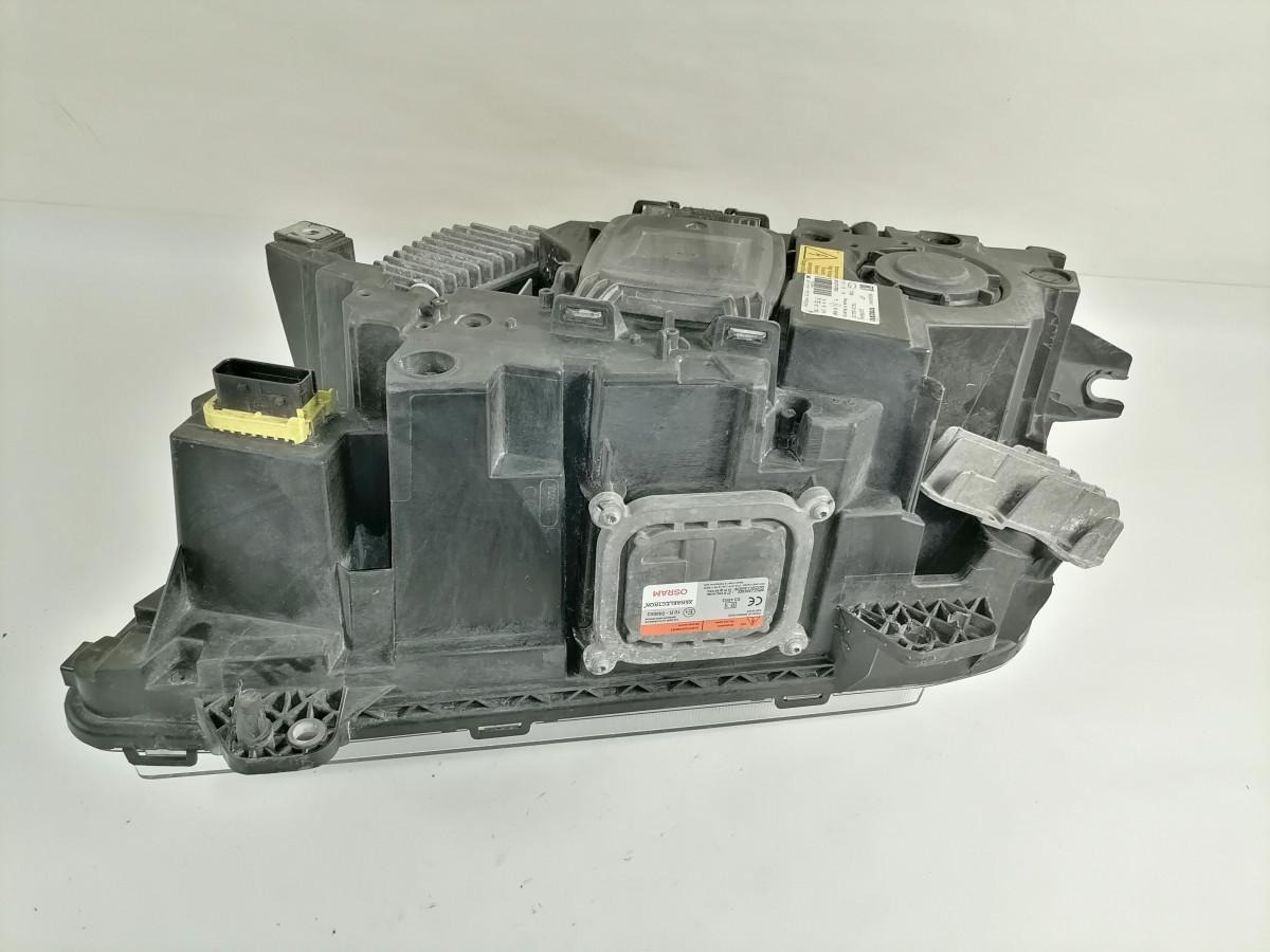 Volvo Light 22239247 - Lichten/ Verlichting voor Vrachtwagen: afbeelding 4 Volvo Light 22239247 - Lichten/ Verlichting voor Vrachtwagen: afbeelding 4