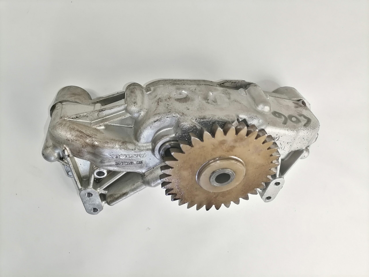 Volvo Oil pump 20498516 - Oliepomp voor Vrachtwagen: afbeelding 3 Volvo Oil pump 20498516 - Oliepomp voor Vrachtwagen: afbeelding 3
