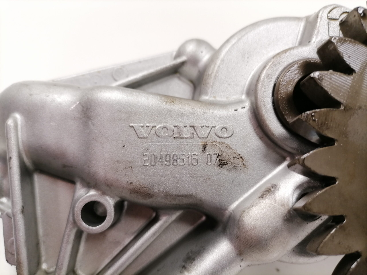 Volvo Oil pump 20498516 - Oliepomp voor Vrachtwagen: afbeelding 2 Volvo Oil pump 20498516 - Oliepomp voor Vrachtwagen: afbeelding 2