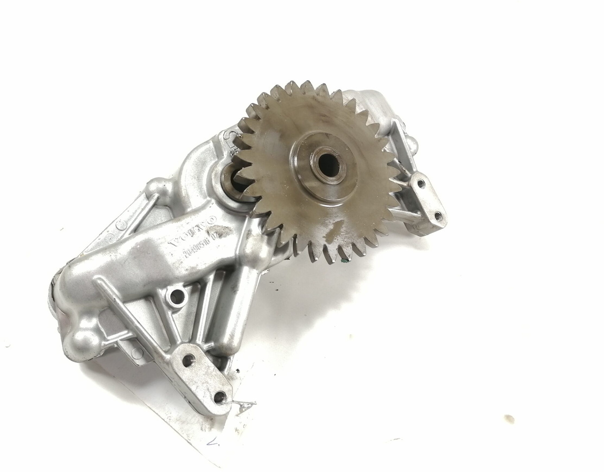 Volvo Oil pump 20498516 - Oliepomp voor Vrachtwagen: afbeelding 1 Volvo Oil pump 20498516 - Oliepomp voor Vrachtwagen: afbeelding 1