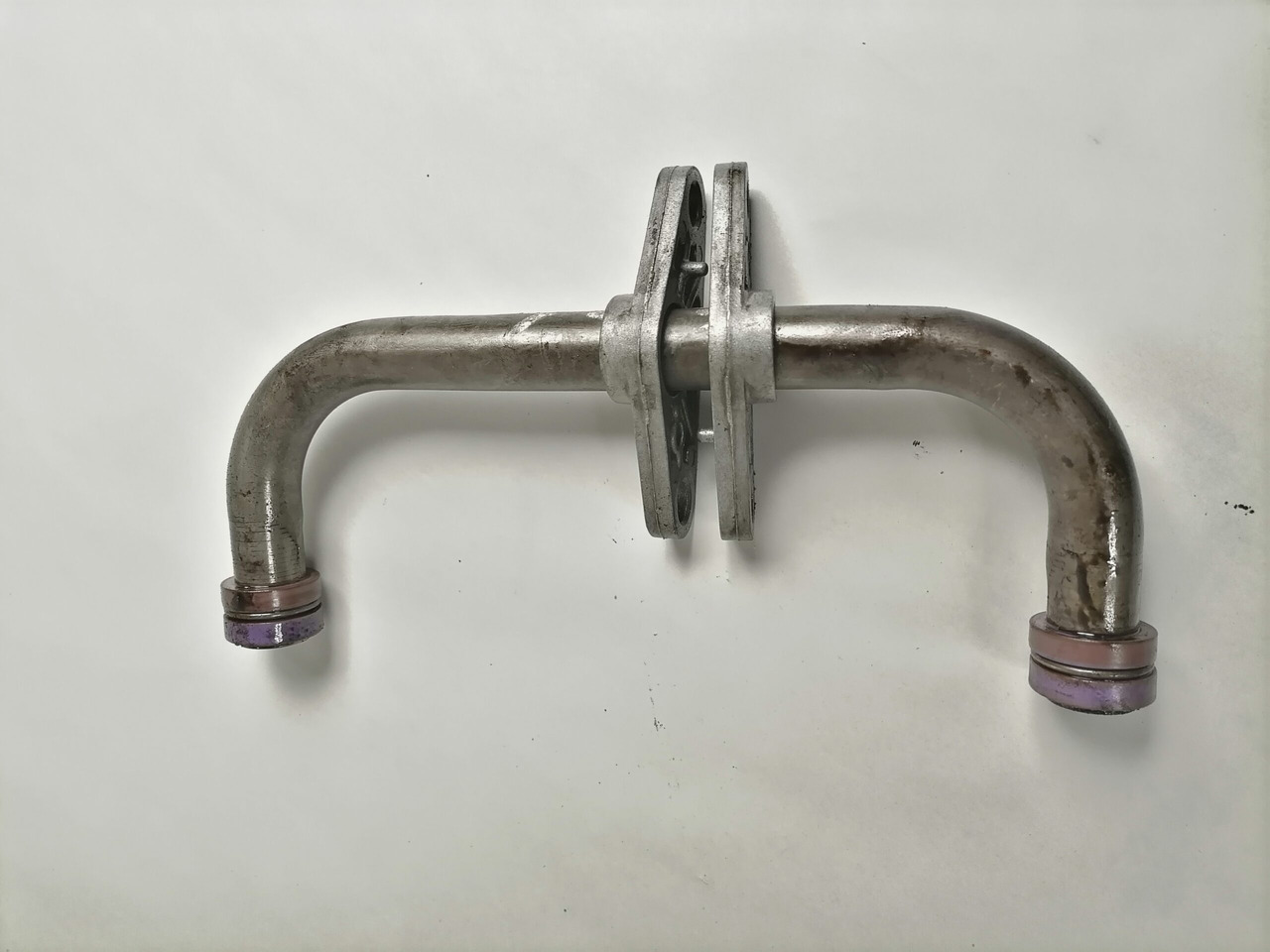 Volvo Oil pump pipe 20498189 - Oliepomp voor Vrachtwagen: afbeelding 2 Volvo Oil pump pipe 20498189 - Oliepomp voor Vrachtwagen: afbeelding 2