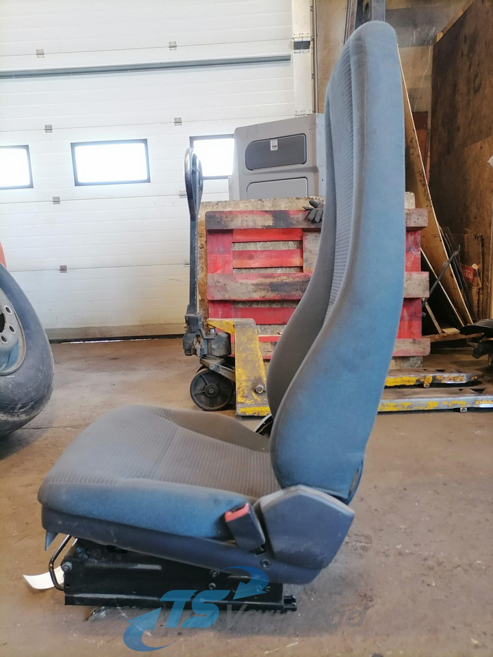 Volvo Passenger seat 20862627 - Zitplaats voor Vrachtwagen: afbeelding 5 Volvo Passenger seat 20862627 - Zitplaats voor Vrachtwagen: afbeelding 5