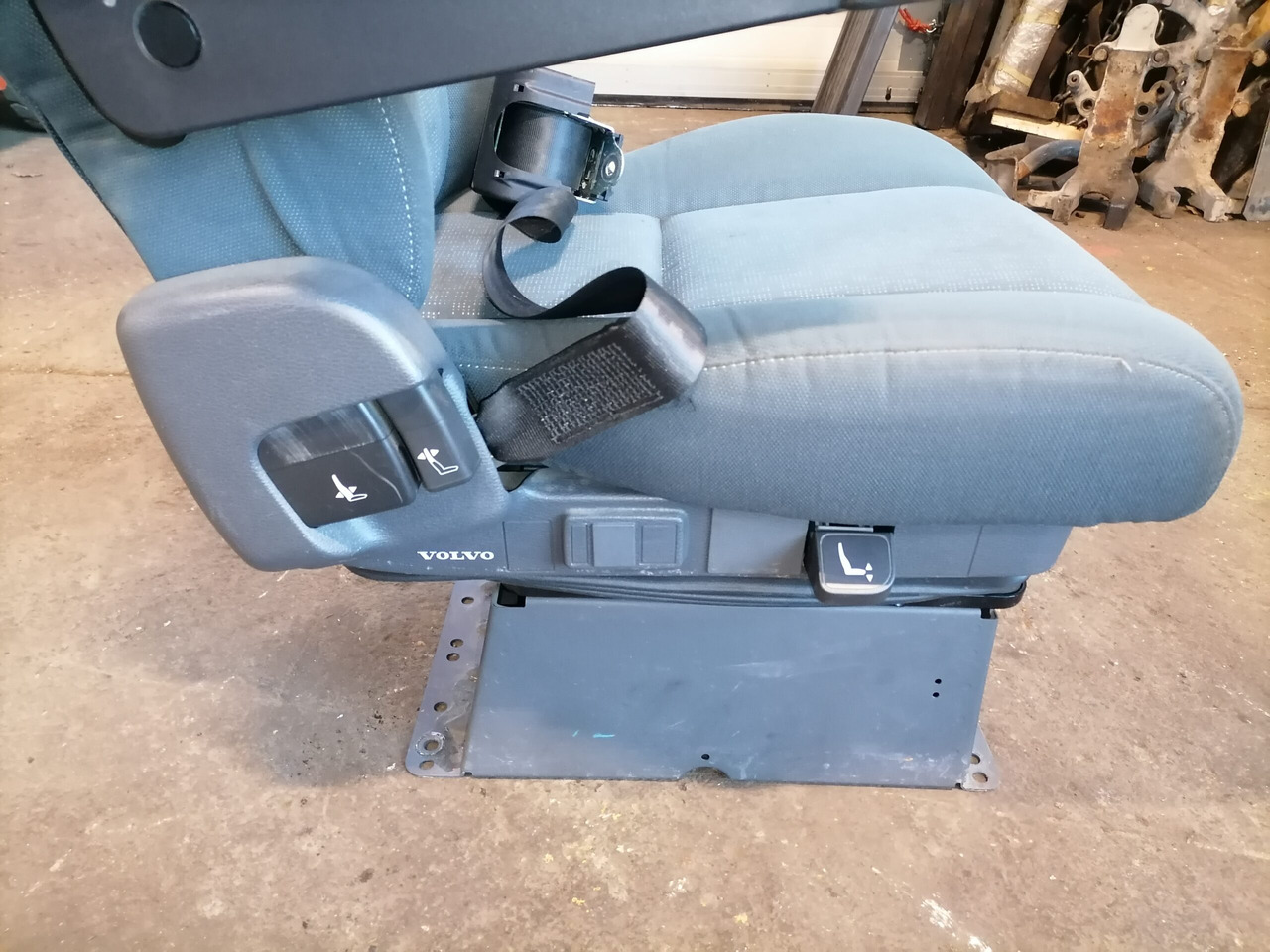 Volvo Passenger seat 21065292 - Zitplaats voor Vrachtwagen: afbeelding 3 Volvo Passenger seat 21065292 - Zitplaats voor Vrachtwagen: afbeelding 3