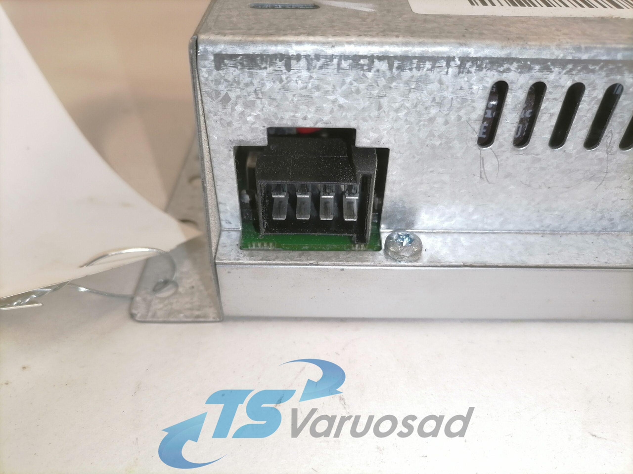 Volvo Radio Memory Backup 20455097 - ECU voor Vrachtwagen: afbeelding 3 Volvo Radio Memory Backup 20455097 - ECU voor Vrachtwagen: afbeelding 3