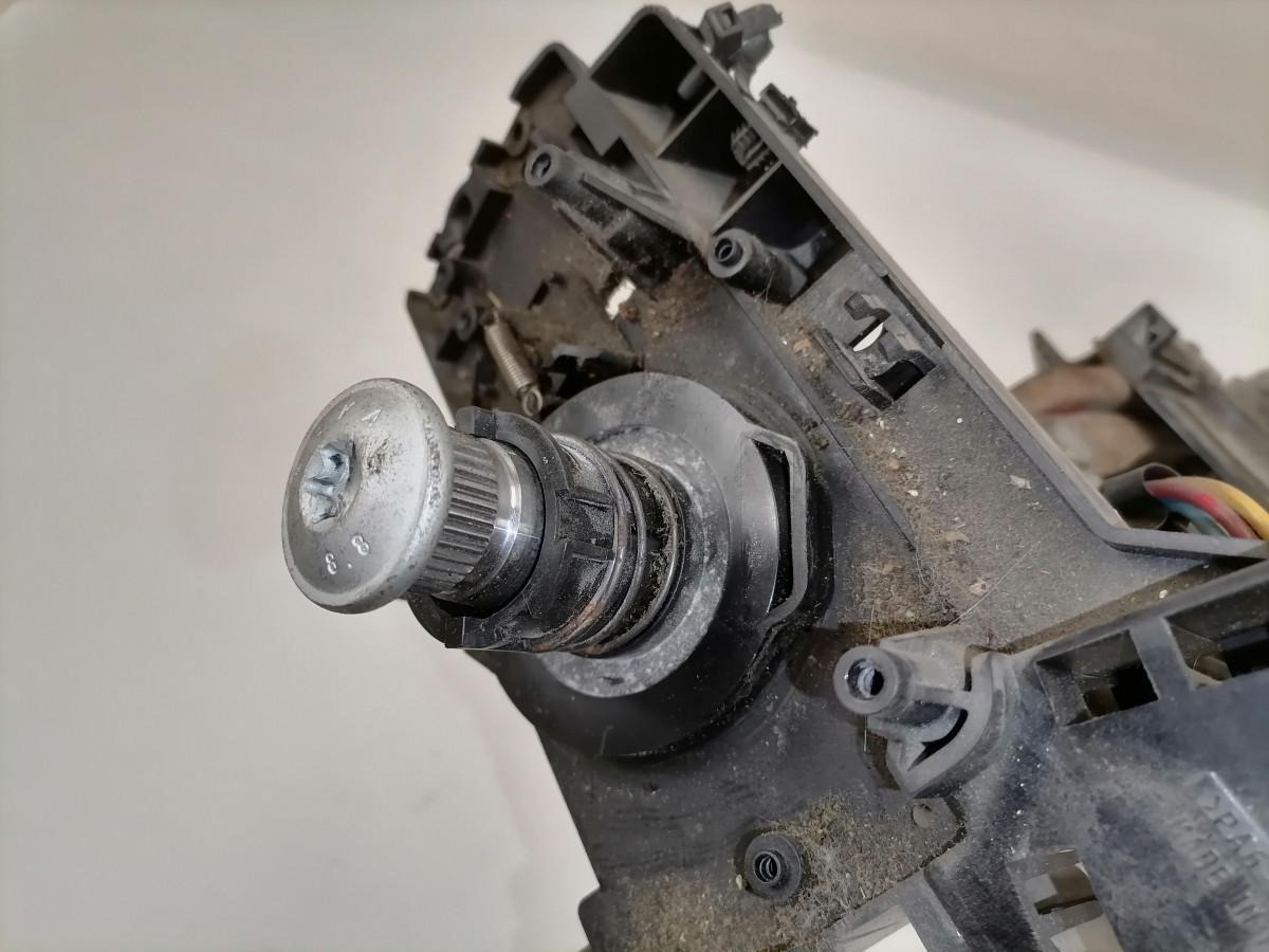 Volvo Roolisammas 20812322 - Stuurkolom voor Vrachtwagen: afbeelding 4 Volvo Roolisammas 20812322 - Stuurkolom voor Vrachtwagen: afbeelding 4