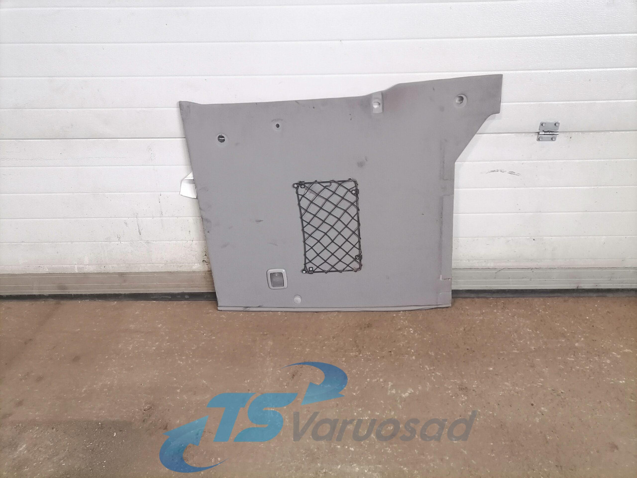 Volvo Salongi polster 20453827 - Universeel onderdeel voor Vrachtwagen: afbeelding 1 Volvo Salongi polster 20453827 - Universeel onderdeel voor Vrachtwagen: afbeelding 1