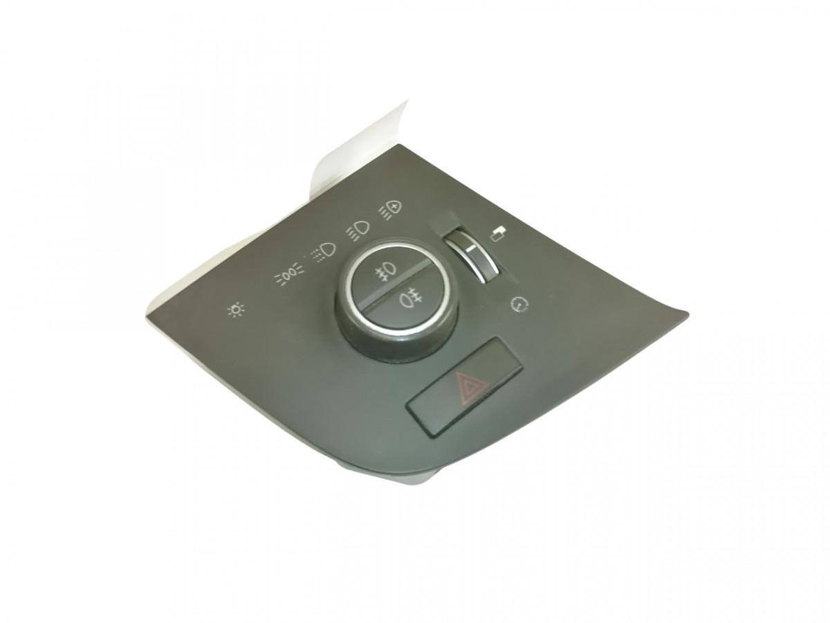 Volvo Switch, lights 22154311 - Cabine voor Vrachtwagen: afbeelding 1 Volvo Switch, lights 22154311 - Cabine voor Vrachtwagen: afbeelding 1