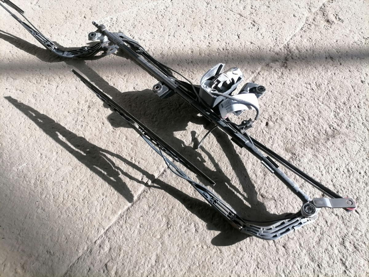 Volvo Wiper frame 688044 - Ruitenwisser voor Vrachtwagen: afbeelding 4 Volvo Wiper frame 688044 - Ruitenwisser voor Vrachtwagen: afbeelding 4