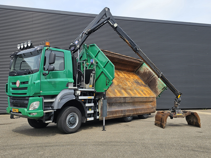 DAF TATRA T158/II 6X6 / HMF Z CRANE + 2 SIDE TIPPER - Kipper vrachtwagen, Kraanwagen: afbeelding 4 DAF TATRA T158/II 6X6 / HMF Z CRANE + 2 SIDE TIPPER - Kipper vrachtwagen, Kraanwagen: afbeelding 4