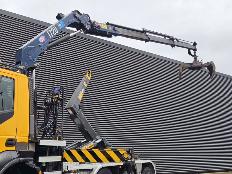 Iveco TRAKKER 380 8X6 / EURO 6 / CRANE + HOOKLIFT - Haakarmsysteem vrachtwagen, Kraanwagen: afbeelding 2 Iveco TRAKKER 380 8X6 / EURO 6 / CRANE + HOOKLIFT - Haakarmsysteem vrachtwagen, Kraanwagen: afbeelding 2