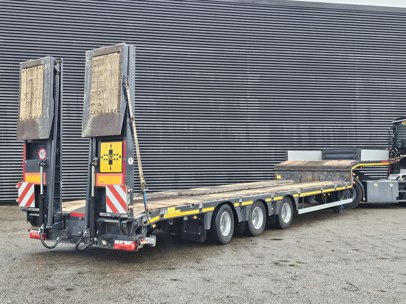 Kässbohrer LB3E / 3 AXLE / HYDRAULIC RAMP / LIFT AXLE - Dieplader oplegger: afbeelding 2 Kässbohrer LB3E / 3 AXLE / HYDRAULIC RAMP / LIFT AXLE - Dieplader oplegger: afbeelding 2