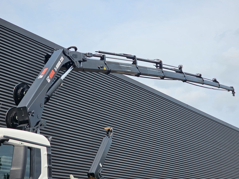 MAN TGS 35.470 8X4 BB / HIAB CRANE + HOOKLIFT - Kraanwagen: afbeelding 2 MAN TGS 35.470 8X4 BB / HIAB CRANE + HOOKLIFT - Kraanwagen: afbeelding 2