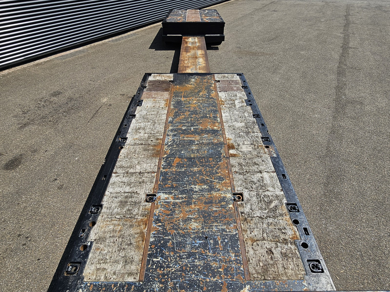 MEUSBURGER MPG 3 / LOW BED / EXTENDABLE / 3 x STEERING AXLE - Dieplader oplegger: afbeelding 5 MEUSBURGER MPG 3 / LOW BED / EXTENDABLE / 3 x STEERING AXLE - Dieplader oplegger: afbeelding 5