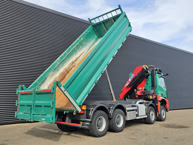 Mercedes-Benz AROCS 4145 / 8X6 / TIPPER + HMF CRANE - Kraanwagen: afbeelding 4 Mercedes-Benz AROCS 4145 / 8X6 / TIPPER + HMF CRANE - Kraanwagen: afbeelding 4