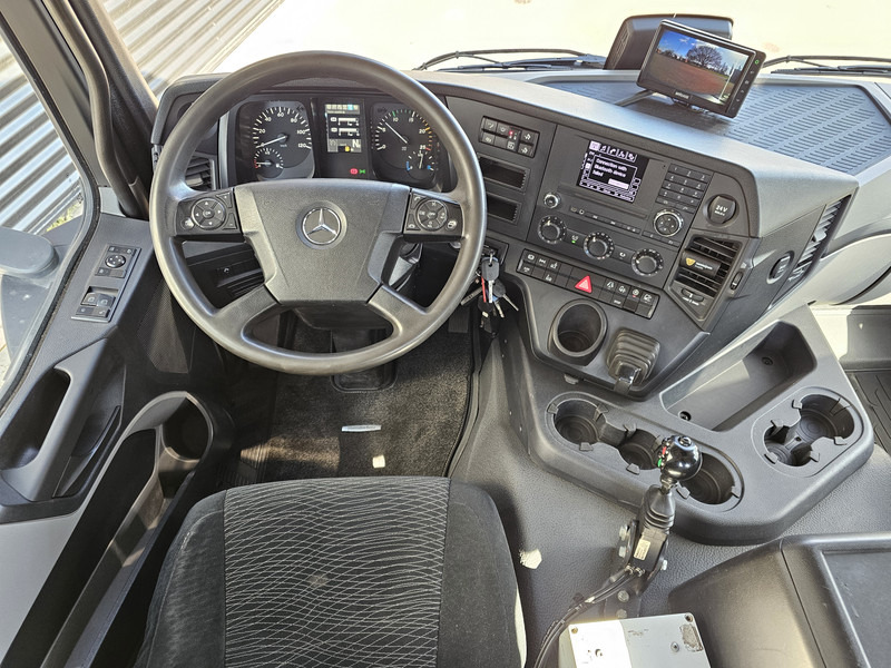 Interieur foto 2: Haakarmsysteem vrachtwagen Mercedes-Benz Antos 3546 8x2/6 HOOKLIFT / ABROLKIPPER