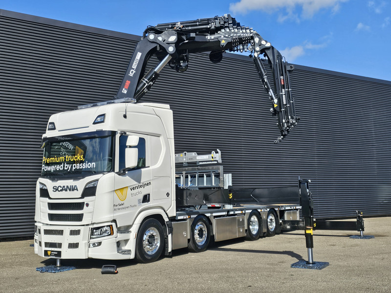 Scania R590 V8 / 8X2 / HIAB 1188 + JIB + WINCH - Vrachtwagen met open laadbak, Kraanwagen: afbeelding 3 Scania R590 V8 / 8X2 / HIAB 1188 + JIB + WINCH - Vrachtwagen met open laadbak, Kraanwagen: afbeelding 3