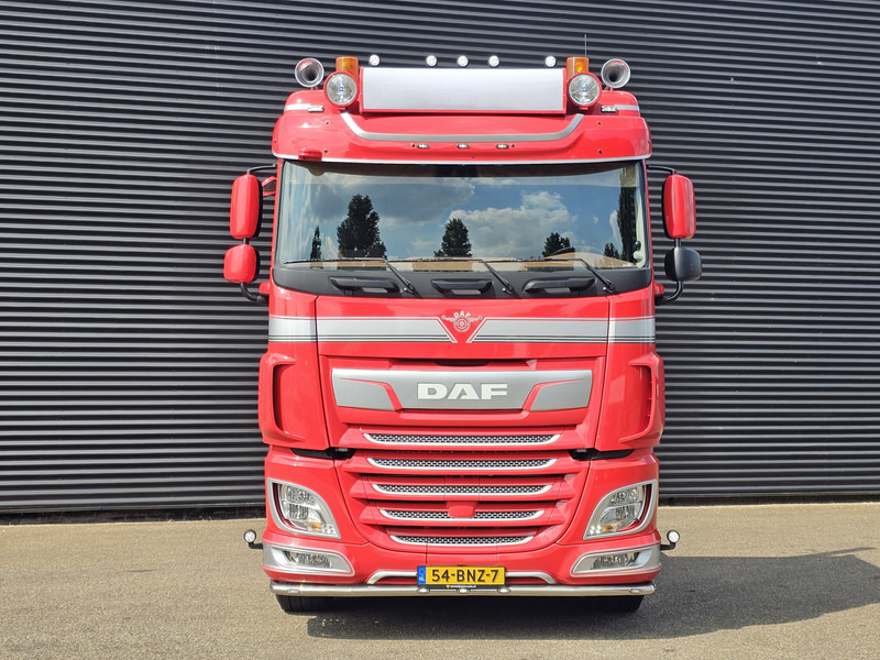 DAF XF 480 4x2 SPACECAB / HYDRAULIC / SHOW TRUCK / - Trekker: afbeelding 2 DAF XF 480 4x2 SPACECAB / HYDRAULIC / SHOW TRUCK / - Trekker: afbeelding 2