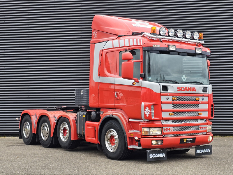 Scania R 164.580 8x4-4 / MANUAL / RETARDER / BIG AXLE / 150T - Trekker: afbeelding 4 Scania R 164.580 8x4-4 / MANUAL / RETARDER / BIG AXLE / 150T - Trekker: afbeelding 4