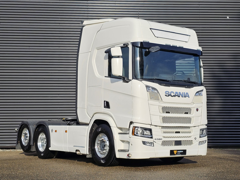 Scania R580 / V8 6X2 / RETARDER / FULL AIR - Trekker: afbeelding 4 Scania R580 / V8 6X2 / RETARDER / FULL AIR - Trekker: afbeelding 4