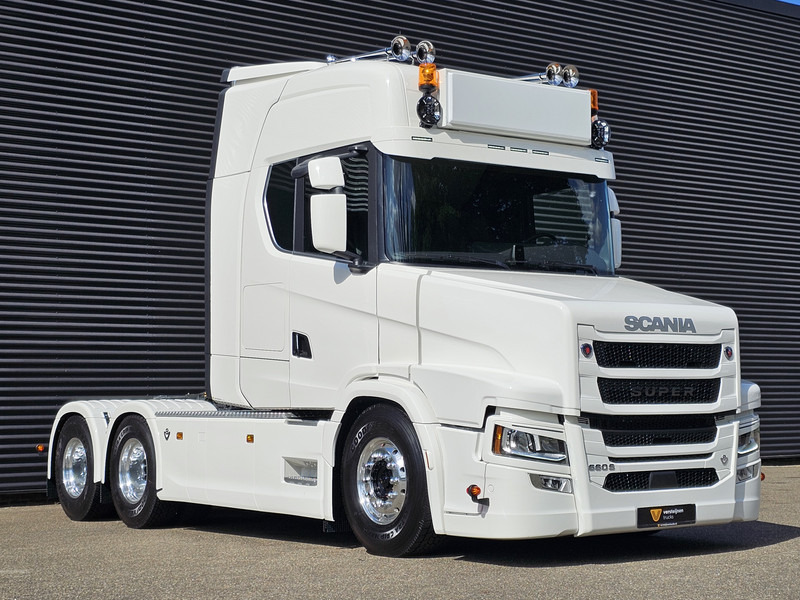 Scania T660 V8 6x4 TORPEDO / HAUBER / SHOW TRUCK - Trekker: afbeelding 4 Scania T660 V8 6x4 TORPEDO / HAUBER / SHOW TRUCK - Trekker: afbeelding 4