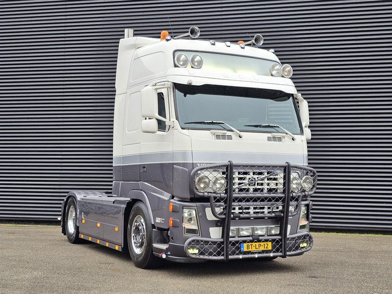 Volvo FH400 4X2 / SHOWTRUCK / SPECIAL / EXHAUST VALVE - Trekker: afbeelding 2 Volvo FH400 4X2 / SHOWTRUCK / SPECIAL / EXHAUST VALVE - Trekker: afbeelding 2