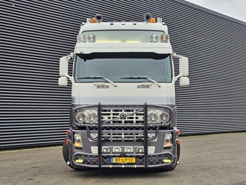 Volvo FH400 4X2 / SHOWTRUCK / SPECIAL / EXHAUST VALVE - Trekker: afbeelding 3 Volvo FH400 4X2 / SHOWTRUCK / SPECIAL / EXHAUST VALVE - Trekker: afbeelding 3