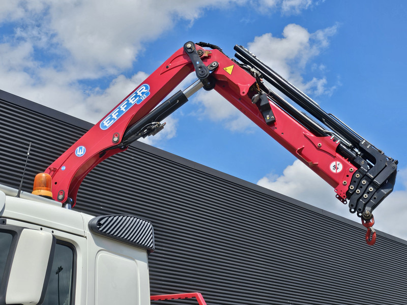 Volvo FM 330 4x2 / EFFER 12.5 t/m CRANE / KRAN - Kraanwagen: afbeelding 5 Volvo FM 330 4x2 / EFFER 12.5 t/m CRANE / KRAN - Kraanwagen: afbeelding 5