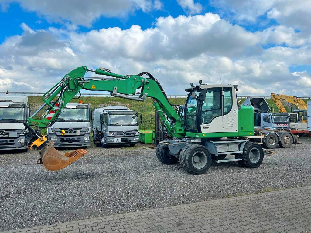 Liebherr A 912 Compact 3X Löffel 3 X Buckets Liebherr A 912 Compact guter Zustand - Mobiele graafmachine: afbeelding 1 Liebherr A 912 Compact 3X Löffel 3 X Buckets Liebherr A 912 Compact guter Zustand - Mobiele graafmachine: afbeelding 1