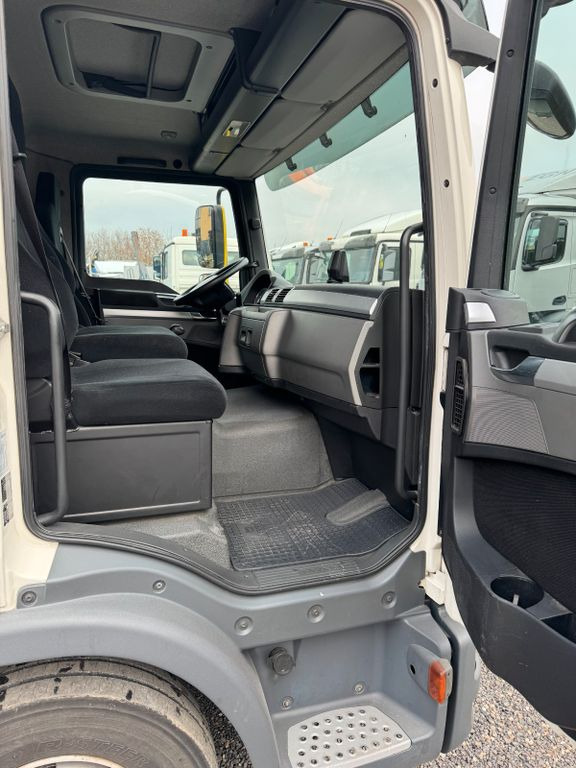 MAN 12.250 4X2 Koffer LBW Klima Diff.Sperre AHK MAN 12.250 4X2 Koffer LBW Klima Diff.Sperre AHK - Bakwagen: afbeelding 5 MAN 12.250 4X2 Koffer LBW Klima Diff.Sperre AHK MAN 12.250 4X2 Koffer LBW Klima Diff.Sperre AHK - Bakwagen: afbeelding 5