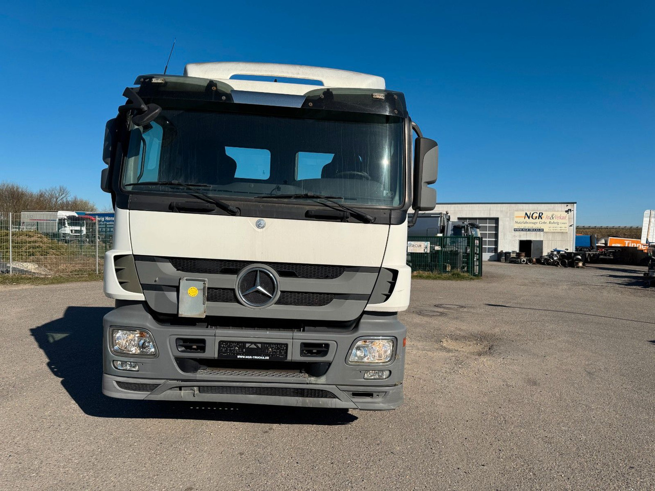 Mercedes-Benz 2541 6X2 Meiller RK 20.65 Klima M-Haus - Haakarmsysteem vrachtwagen: afbeelding 2 Mercedes-Benz 2541 6X2 Meiller RK 20.65 Klima M-Haus - Haakarmsysteem vrachtwagen: afbeelding 2