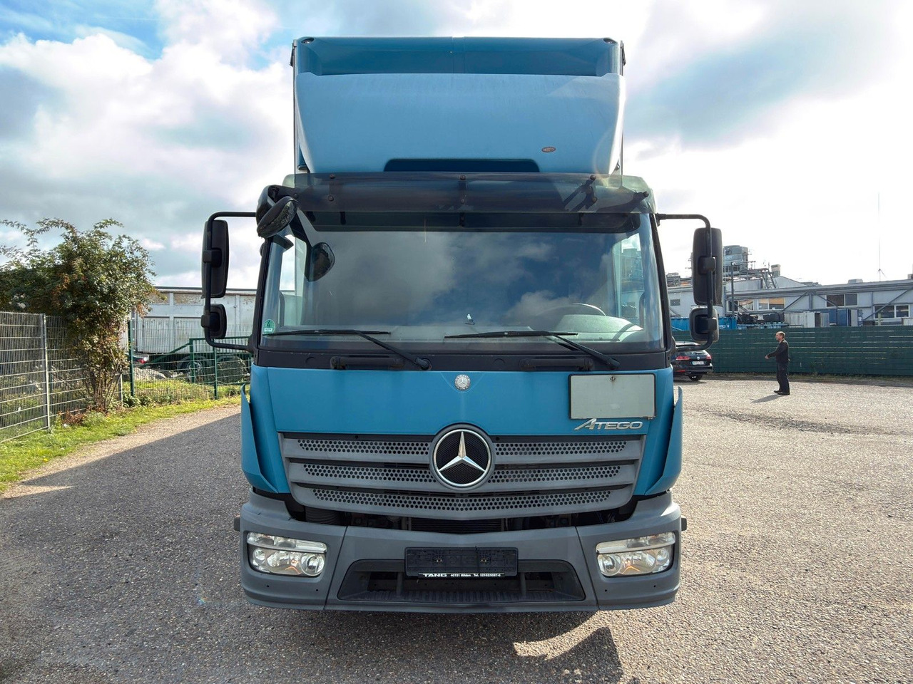 Mercedes-Benz 818 4X2 Pritsche & Plane & Tang Pritsche & Plane Mercedes-Benz 818 4X2 Pritsche & Plane & Tang Pritsche & Plane - Schuifzeilen bestelwagen: afbeelding 4 Mercedes-Benz 818 4X2 Pritsche & Plane & Tang Pritsche & Plane Mercedes-Benz 818 4X2 Pritsche & Plane & Tang Pritsche & Plane - Schuifzeilen bestelwagen: afbeelding 4