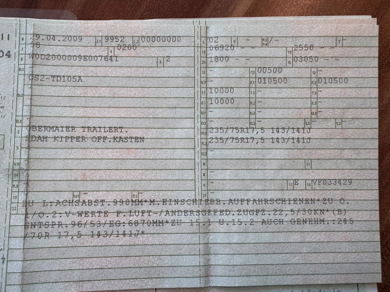 Obermaier 2 Achs 10,5 to. Dreiseitenkipper mit Rampen - Kipper aanhangwagen: afbeelding 2 Obermaier 2 Achs 10,5 to. Dreiseitenkipper mit Rampen - Kipper aanhangwagen: afbeelding 2