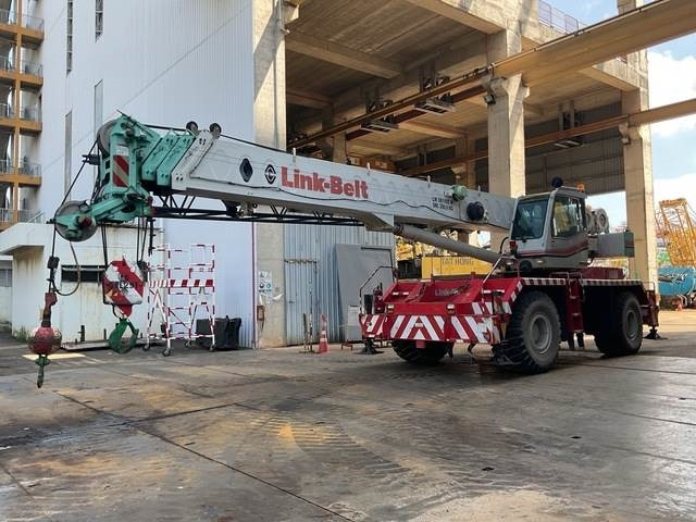 Link-Belt RTC8050-2 - Ruwterreinkraan: afbeelding 1 Link-Belt RTC8050-2 - Ruwterreinkraan: afbeelding 1