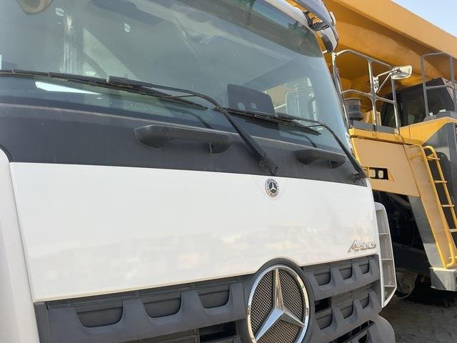 Chassis vrachtwagen Mercedes-Benz Arocs 4240: afbeelding 17