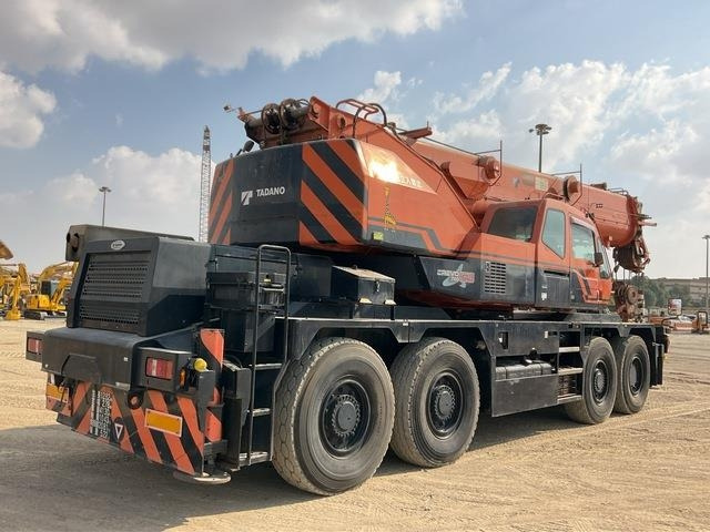 Tadano GR700N-2 - Ruwterreinkraan: afbeelding 2 Tadano GR700N-2 - Ruwterreinkraan: afbeelding 2