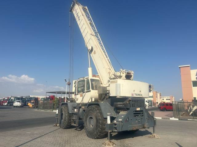 Terex RT555 - Ruwterreinkraan: afbeelding 2 Terex RT555 - Ruwterreinkraan: afbeelding 2