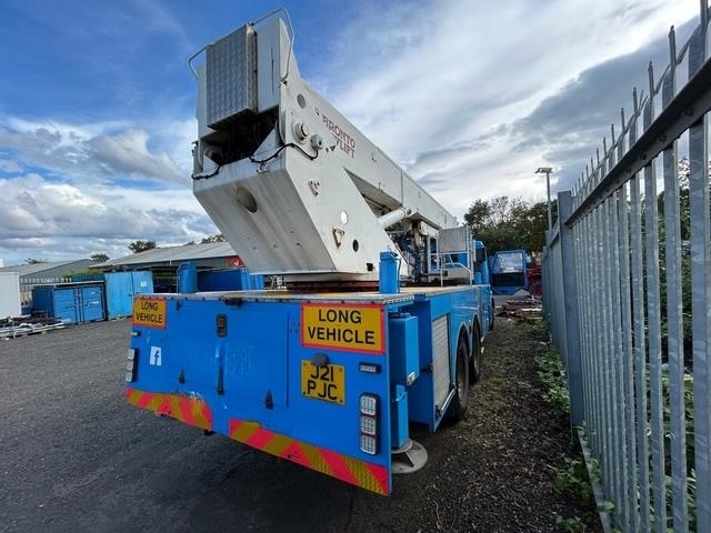 Scania P113ML - Vrachtwagen hoogwerker: afbeelding 3 Scania P113ML - Vrachtwagen hoogwerker: afbeelding 3