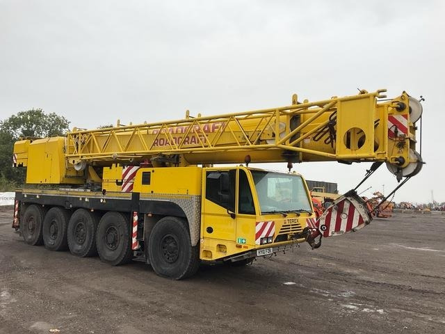 Terex Demag AC100 - Alle terrein kraan: afbeelding 4 Terex Demag AC100 - Alle terrein kraan: afbeelding 4