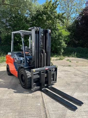 Toyota 8FD45F - Diesel heftruck: afbeelding 3 Toyota 8FD45F - Diesel heftruck: afbeelding 3