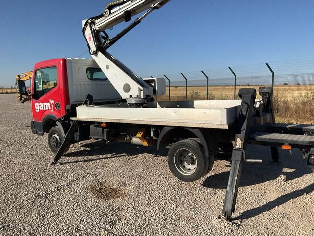 Nissan NT400 Cabstar - Vrachtwagen hoogwerker: afbeelding 2 Nissan NT400 Cabstar - Vrachtwagen hoogwerker: afbeelding 2