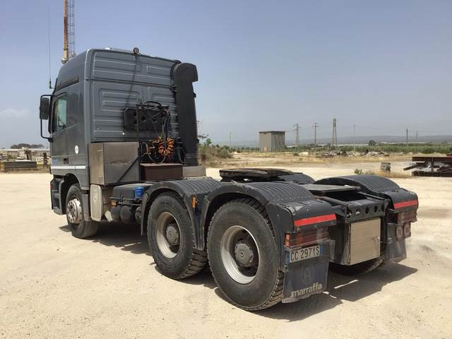 Mercedes-Benz Actros 3353S - Trekker: afbeelding 2 Mercedes-Benz Actros 3353S - Trekker: afbeelding 2