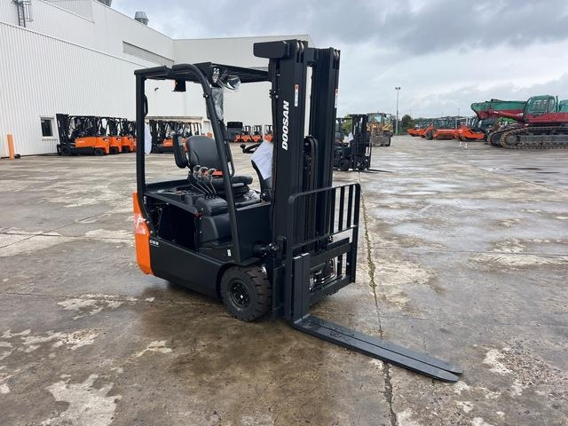 Doosan B15T-7 PLUS - Elektrische heftruck: afbeelding 4 Doosan B15T-7 PLUS - Elektrische heftruck: afbeelding 4