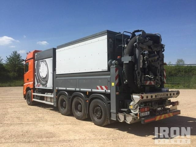 Rivard - Mercedes-Benz EXVAC - Arocs 3253 8x4 - Vacuümwagen: afbeelding 4 Rivard - Mercedes-Benz EXVAC - Arocs 3253 8x4 - Vacuümwagen: afbeelding 4