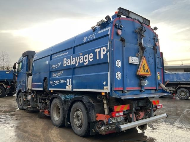 Volvo FH460 - Veegwagen: afbeelding 2 Volvo FH460 - Veegwagen: afbeelding 2