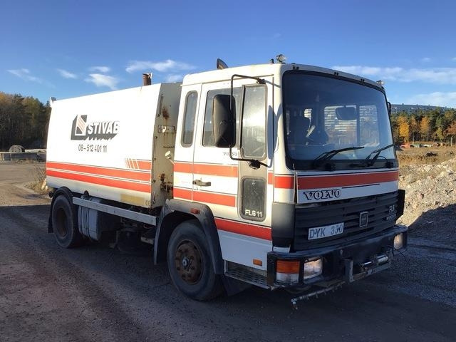 Volvo FL611 - Veegwagen: afbeelding 4 Volvo FL611 - Veegwagen: afbeelding 4