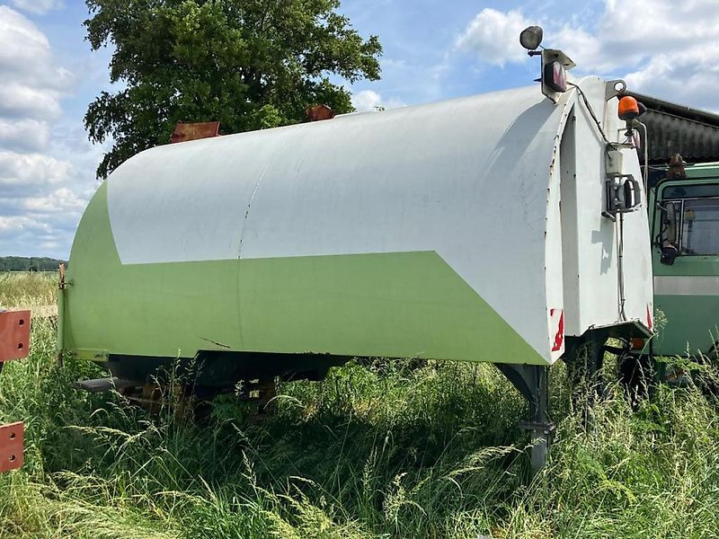 SGT Fronttank + Guelleaufbau Xerion 3800 VC - Mesttank: afbeelding 5 SGT Fronttank + Guelleaufbau Xerion 3800 VC - Mesttank: afbeelding 5