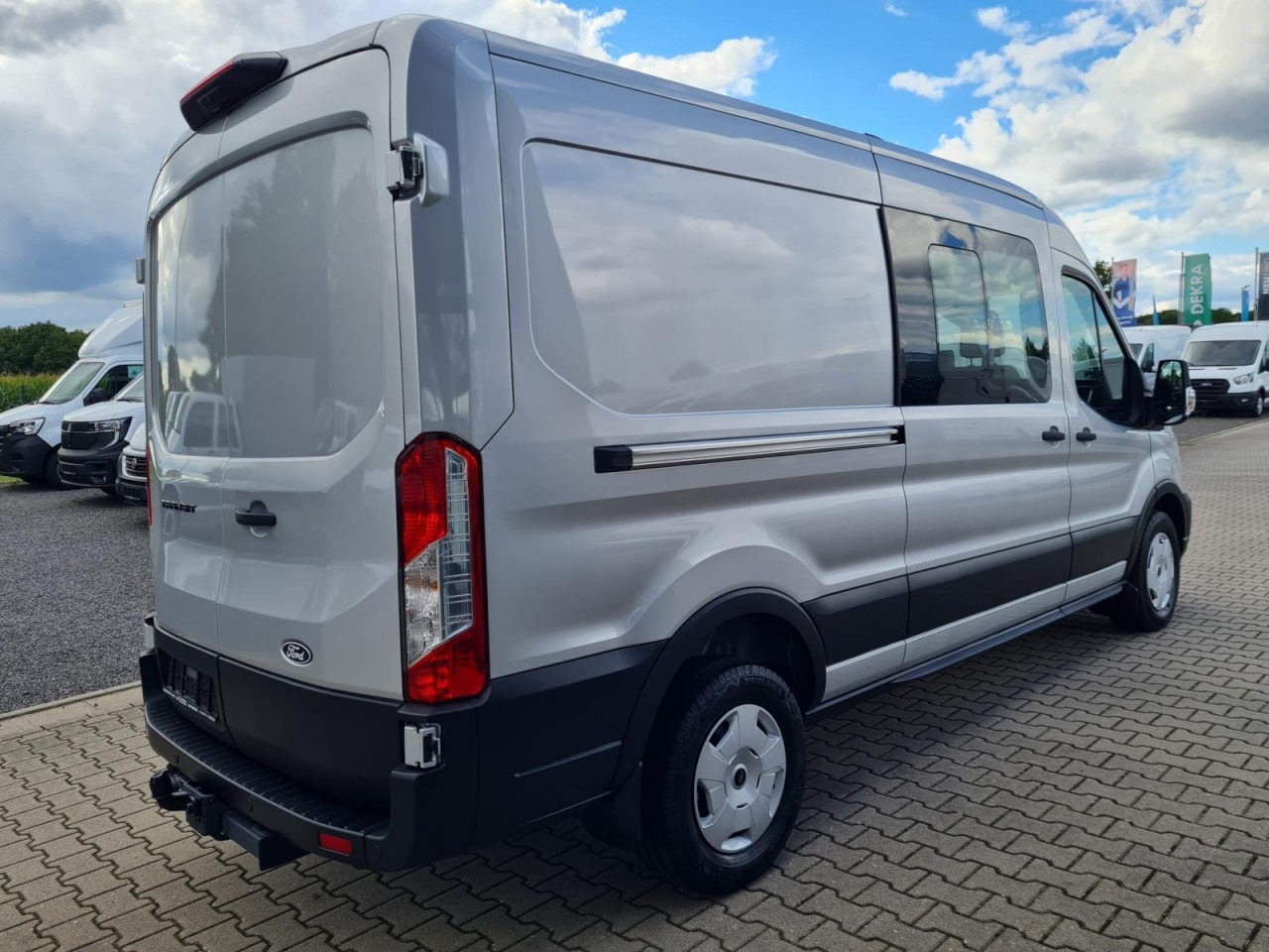 Ford Transit 3,5t Kasten Doka TDCi L3 Trend AHK PDC KAMERA - Gesloten bestelwagen, Bestelwagen met dubbele cabine: afbeelding 4 Ford Transit 3,5t Kasten Doka TDCi L3 Trend AHK PDC KAMERA - Gesloten bestelwagen, Bestelwagen met dubbele cabine: afbeelding 4