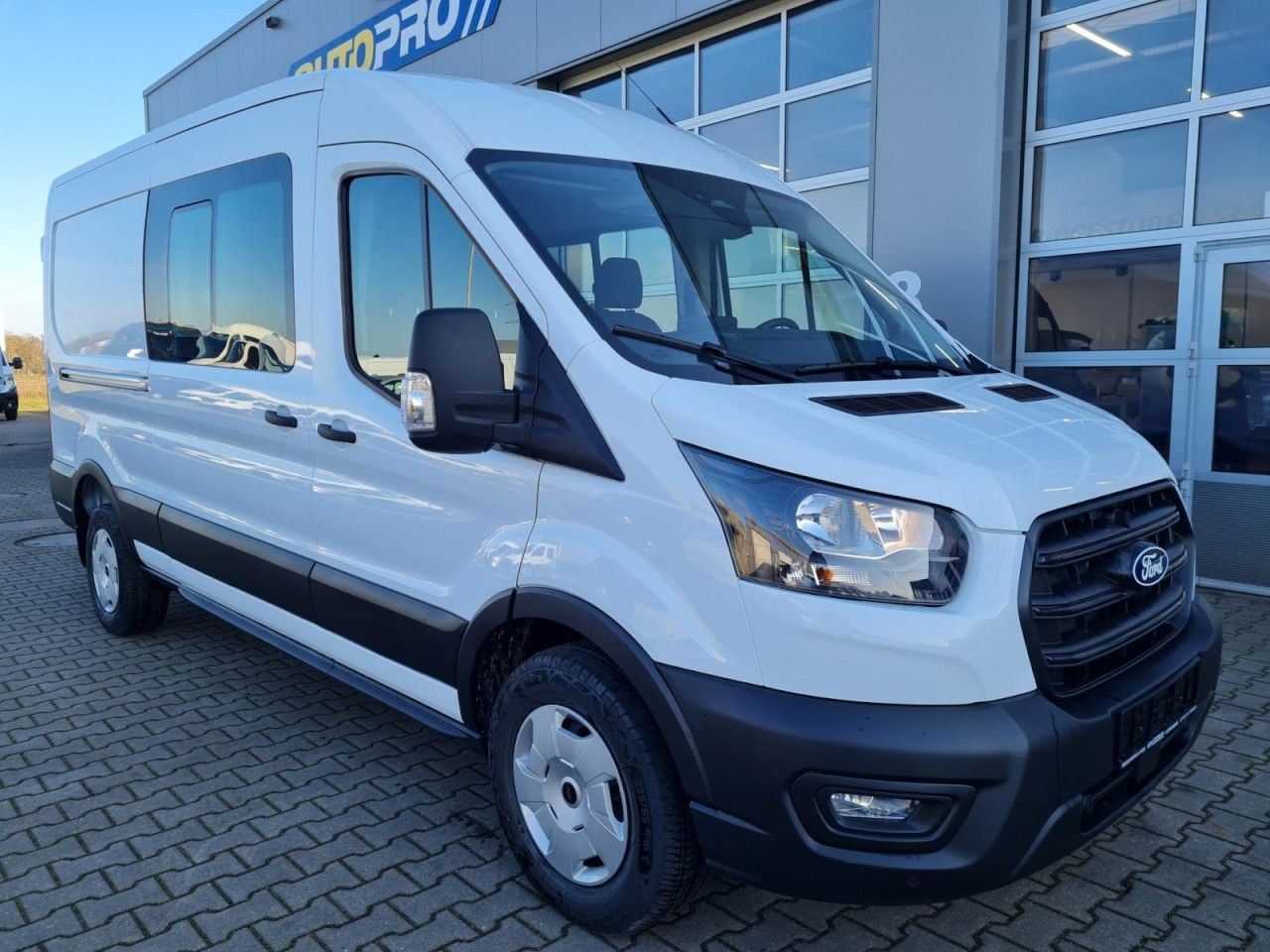 Ford Transit 350 Kasten Doka mixto TDCi L3 Trend AHK - Gesloten bestelwagen: afbeelding 2 Ford Transit 350 Kasten Doka mixto TDCi L3 Trend AHK - Gesloten bestelwagen: afbeelding 2