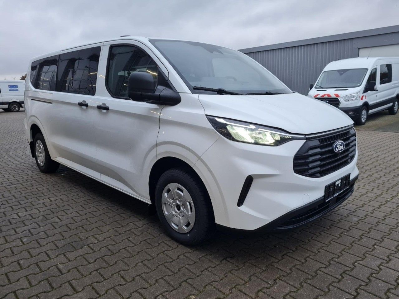 Ford Transit Custom Trend 320 L2 9 Sitzer - Personenvervoer: afbeelding 3 Ford Transit Custom Trend 320 L2 9 Sitzer - Personenvervoer: afbeelding 3