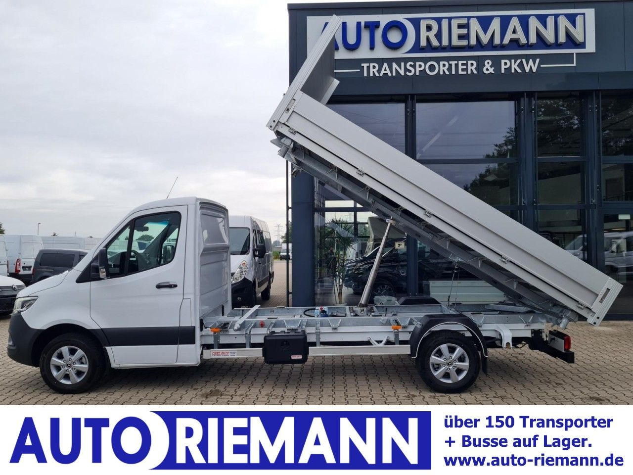 Mercedes-Benz Sprinter 317 CDI 3 Seiten kipper RWD AHK LED NAV - Kipper bestelwagen: afbeelding 1 Mercedes-Benz Sprinter 317 CDI 3 Seiten kipper RWD AHK LED NAV - Kipper bestelwagen: afbeelding 1